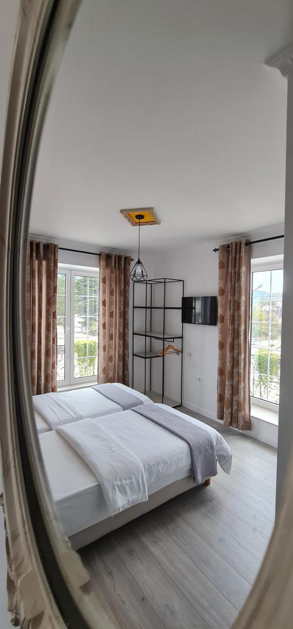 Funky Guest House & Adventures Përmet 外观 照片